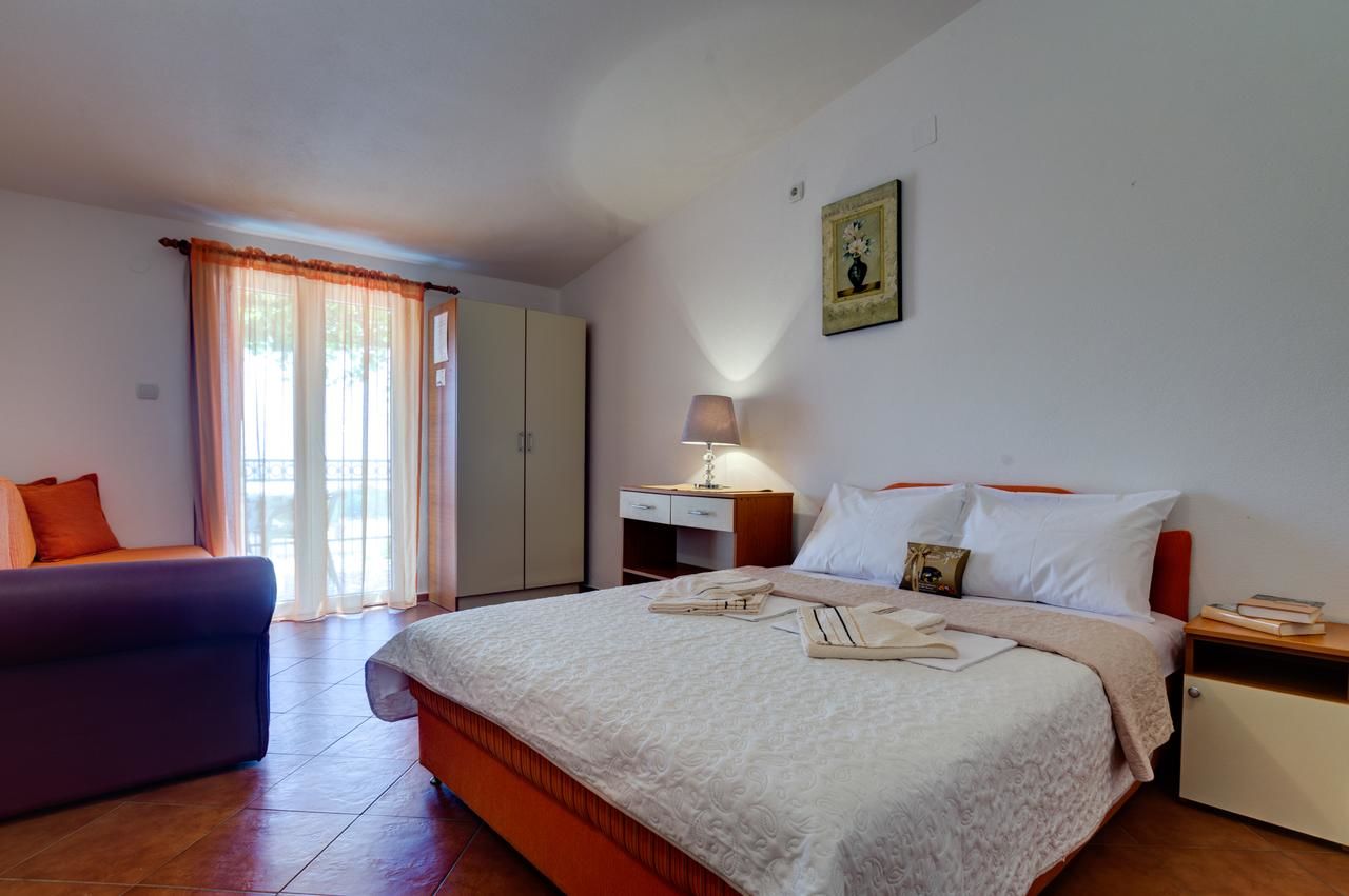 Апартаменты Apartments Radojević Петровац