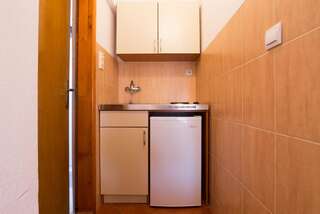 Апартаменты Apartments Radojević Петровац Номер-студио (4 взрослых) с видом на море-4